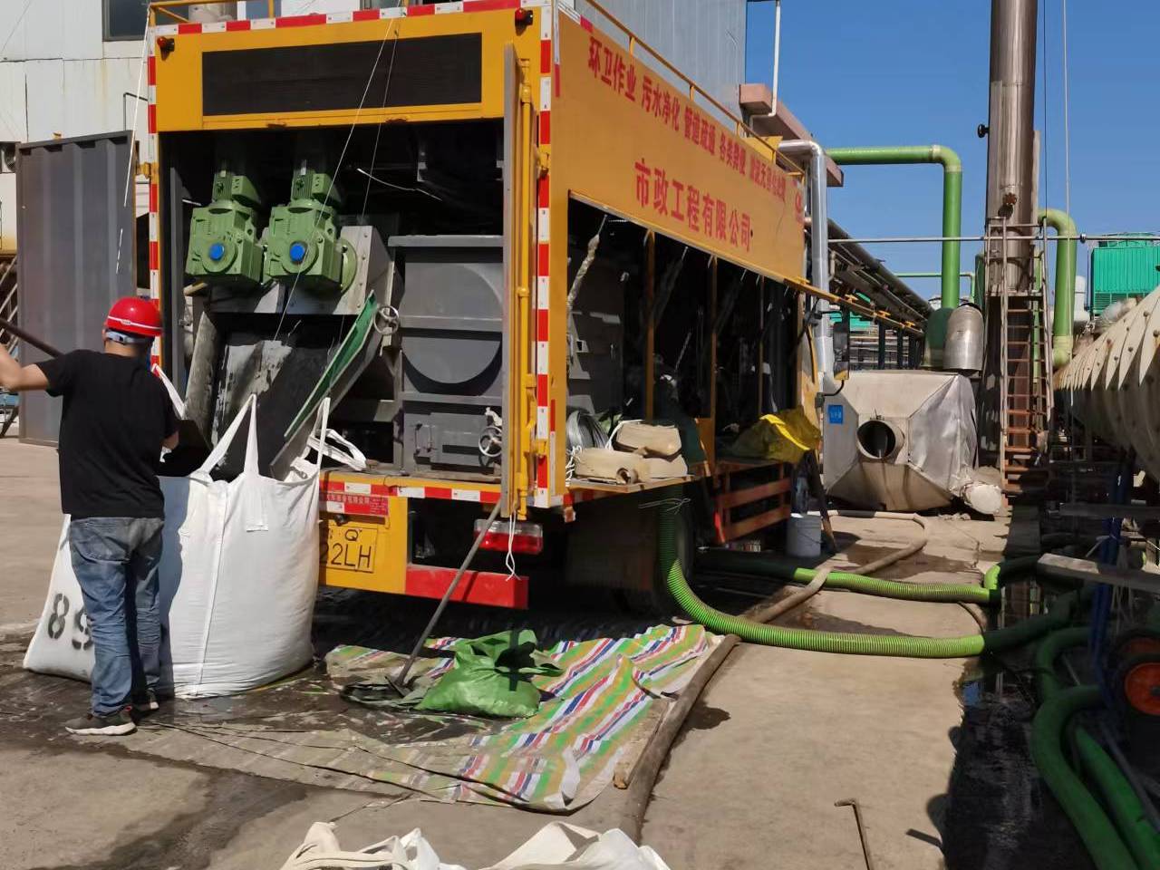 沾化淤泥压干处理